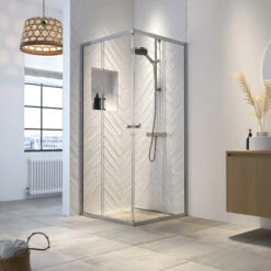 Sealskin Hooked Vierdelige Hoekinstap Met Schuifdeuren 90x90x200 Cm, 6 Mm Helder Veiligheidsglas Met Antikalklaag Zilver Hoogglans